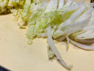 4、娃娃菜炖豆腐,切细