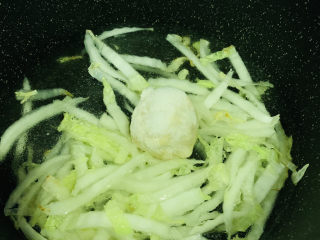 11、娃娃菜炖豆腐,加丸子