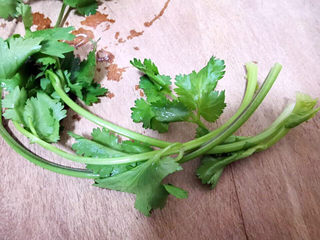 4、羊肉炖萝卜汤,香菜