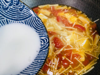 13、金针菇豆腐汤,淋入水淀粉