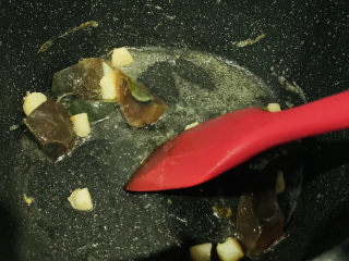 8、苋菜豆腐汤,炒香