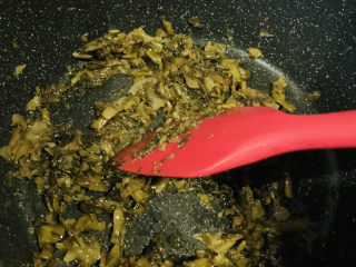 9、黑鱼豆腐汤,炒均匀