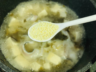 15、黑鱼豆腐汤,加鸡精