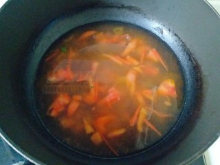 12、鱼丸豆腐汤,加入适量清水