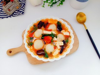 17、鱼丸豆腐汤,酸酸的,还不错!