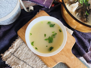 16、豆腐鱼头汤,成品。