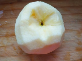 8、苹果雪梨汤,去皮