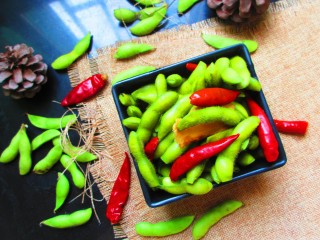 14、水煮毛豆,喜欢吃软一点的，可以煮久一点