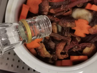 19、松茸鸡汤,料酒