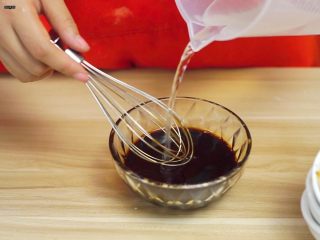 19、必吃的广东小吃——广州肠粉,加50ml水