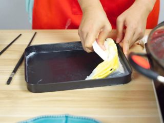 42、必吃的广东小吃——广州肠粉,用刮板刮起~