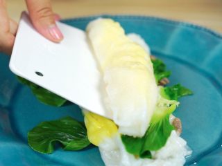 43、必吃的广东小吃——广州肠粉,装盘