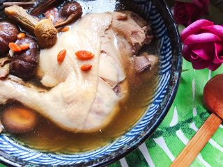 26、姬松茸茶树菇鸡汤,非常美味