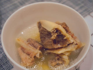 17、海带筒骨汤,高压锅煮出来的筒骨真的好软好好吃啊????