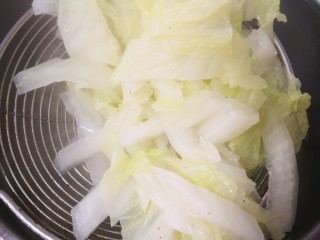 7、白菜丸子汤,捞出来过凉水