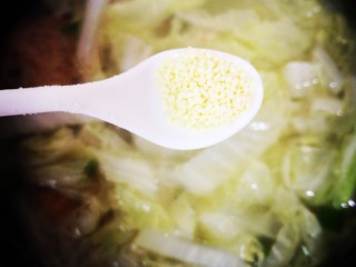 17、白菜丸子汤,鸡精