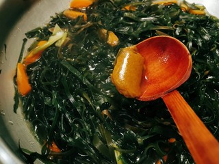 12、海带豆腐汤,放入咖喱