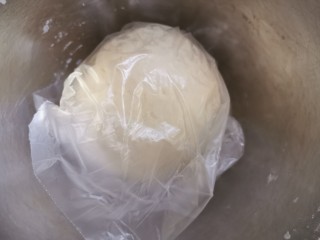 6、大馅馄饨~自己擀皮水打馅,盖一层塑料布