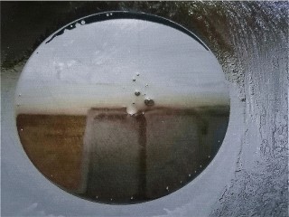 7、白菜豆腐汤,锅内放油烧热