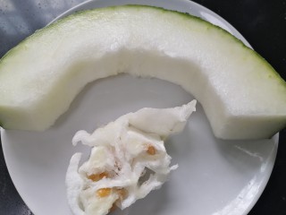 3、冬瓜蛤蜊汤,冬瓜去除囊