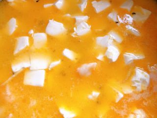 12、蟹黄豆腐,放没过豆腐的水