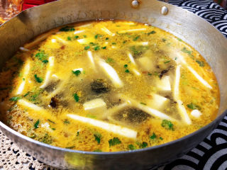 31、白玉菇豆腐汤➕咸蛋黄白玉菇豆腐汤,成品