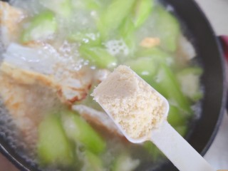 15、丝瓜蛋汤,加一小勺鸡精