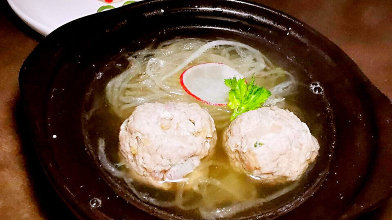 萝卜肉丸汤