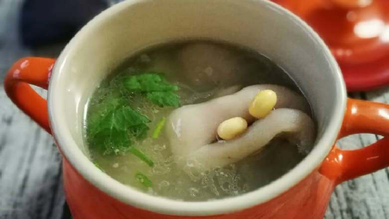 猪蹄黄豆汤