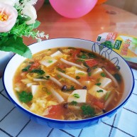 西红柿豆腐汤