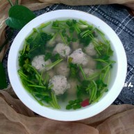 鲅鱼丸子汤