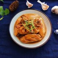 蒜香红烧鸡翅