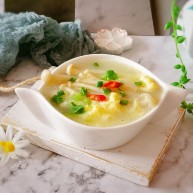 白玉菇鸡蛋汤