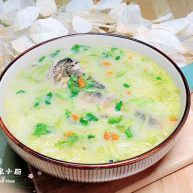 萝卜丝鲫鱼汤