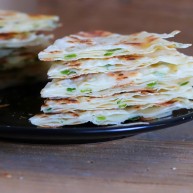 饺子皮版葱香酥饼