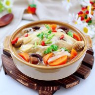 快手粉条胡萝卜鸡汤