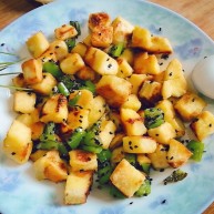 炒馒头丁（鸡蛋馒头）