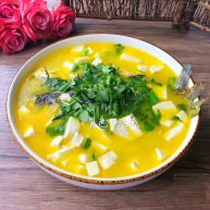 黄骨鱼豆腐汤
