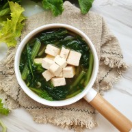 苔菜豆腐虾皮鲜汤