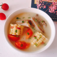 胡萝卜玉米排骨汤