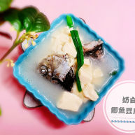 奶白鲫鱼豆腐汤