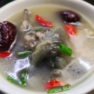 清炖甲鱼汤