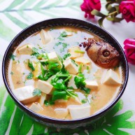 豆腐鱼头汤