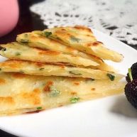 烫面葱油饼