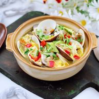 金汤文蛤时蔬酸辣汤