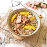 花生莲藕排骨汤