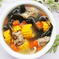 玉米海带筒骨汤