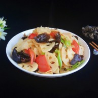 荷塘小炒之莲藕炒双耳