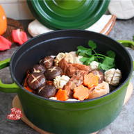 私房一品煲仔菜