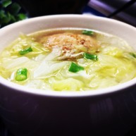 白菜丸子汤